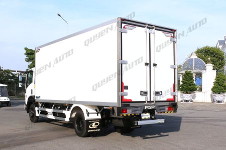 Isuzu FRR 650 6 Tấn Thùng Bảo Ôn