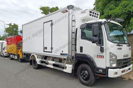 Isuzu FRR 650 6 Tấn Thùng Bảo Ôn